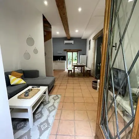 Superbe Appartement Cosy Avec Jardin Nimes Exterior photo