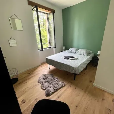 Superbe Appartement Cosy Avec Jardin Nimes Exterior photo
